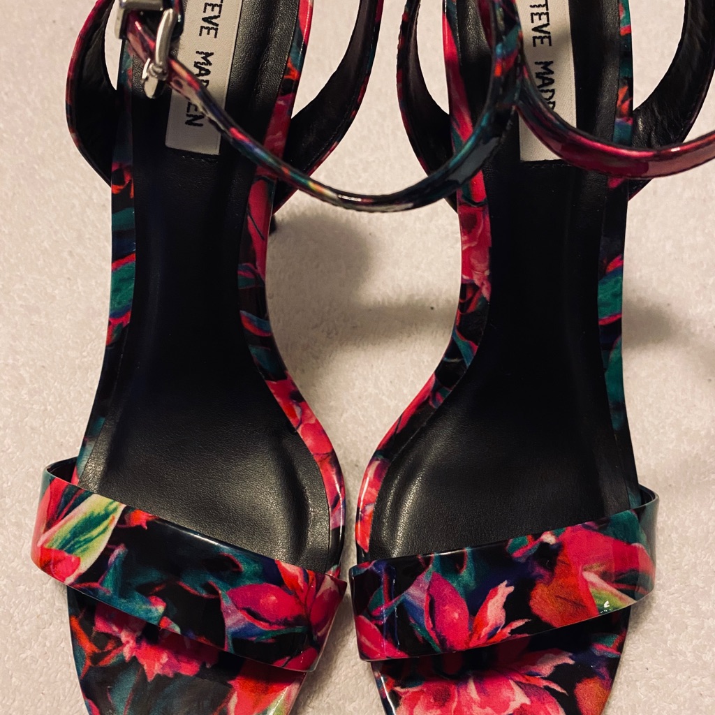 Brand New Gorgeous Heels By Steve Madden  Box 63